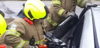 Bandırma'da Kontrolden Çıkan Otomobil Kazası: Bir Kişi Yaralandı