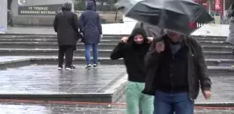 Bursa'da sağanak etkili oldu, Uludağ'a yoğun kar bekleniyor