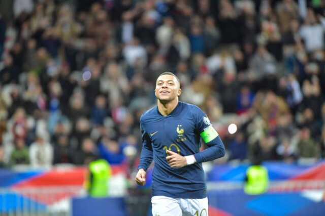 Fark çift hanelerde! Fransa, Cebelitarık'a dinlenip dinlenip gol attı Fark çift hanelerde! Fransa, Cebelitarık'a dinlenip dinlenip gol attı