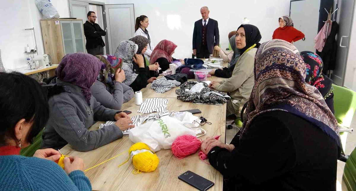 Van'da Kadınlar Meslek Öğreniyor, Aile Bütçelerine Katkı Sağlıyor