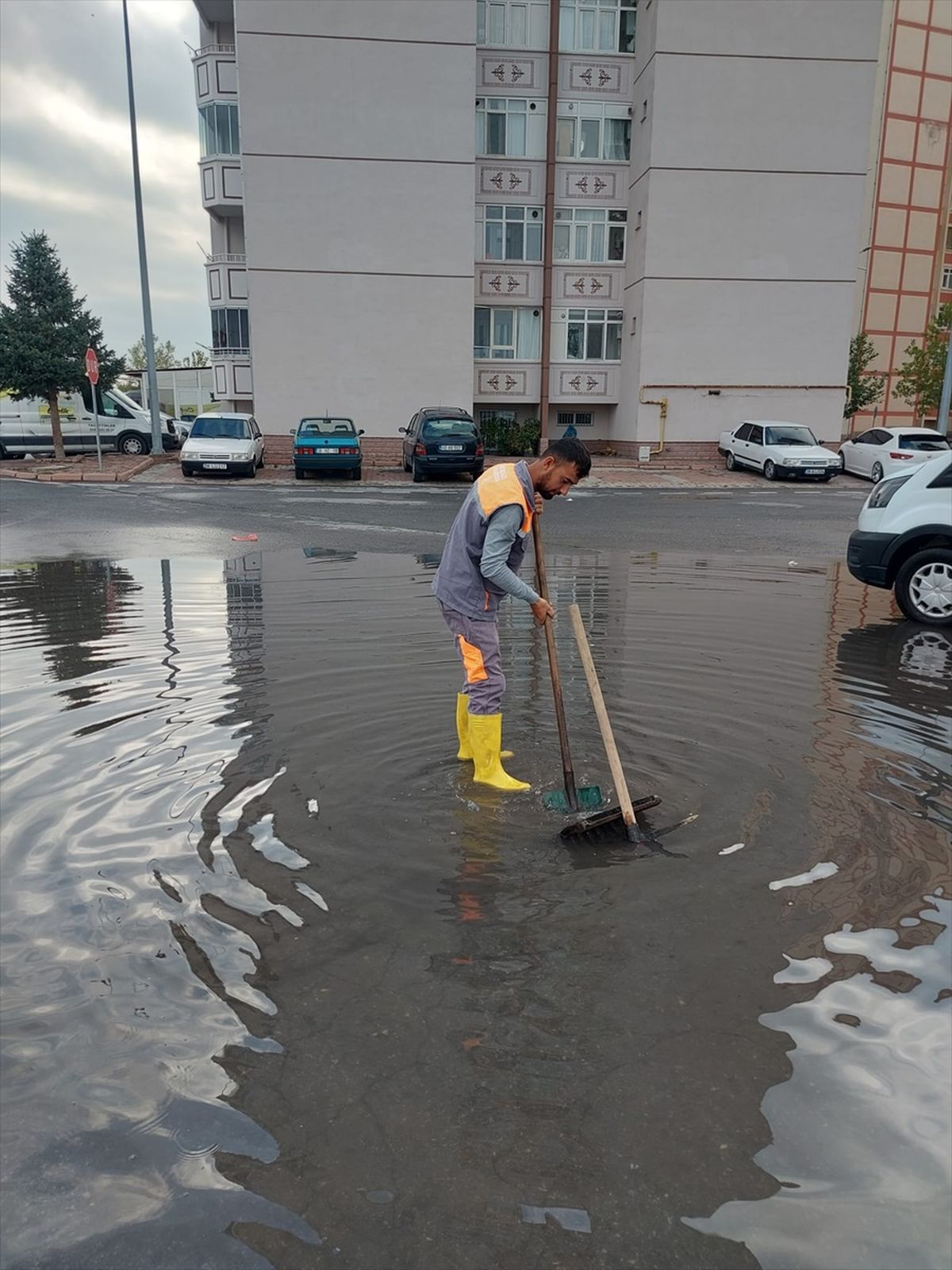 Melikgazi Belediyesi Şiddetli Yağışlara Karşı Önlem Alıyor