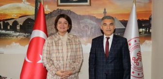 AK Parti Diyarbakır Milletvekili Suna Kepolu Ataman, bazı kurumlara ziyarette bulundu