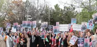 AK Parti Kadın Kolları İsrail Büyükelçiliği Önünde Protesto Düzenledi