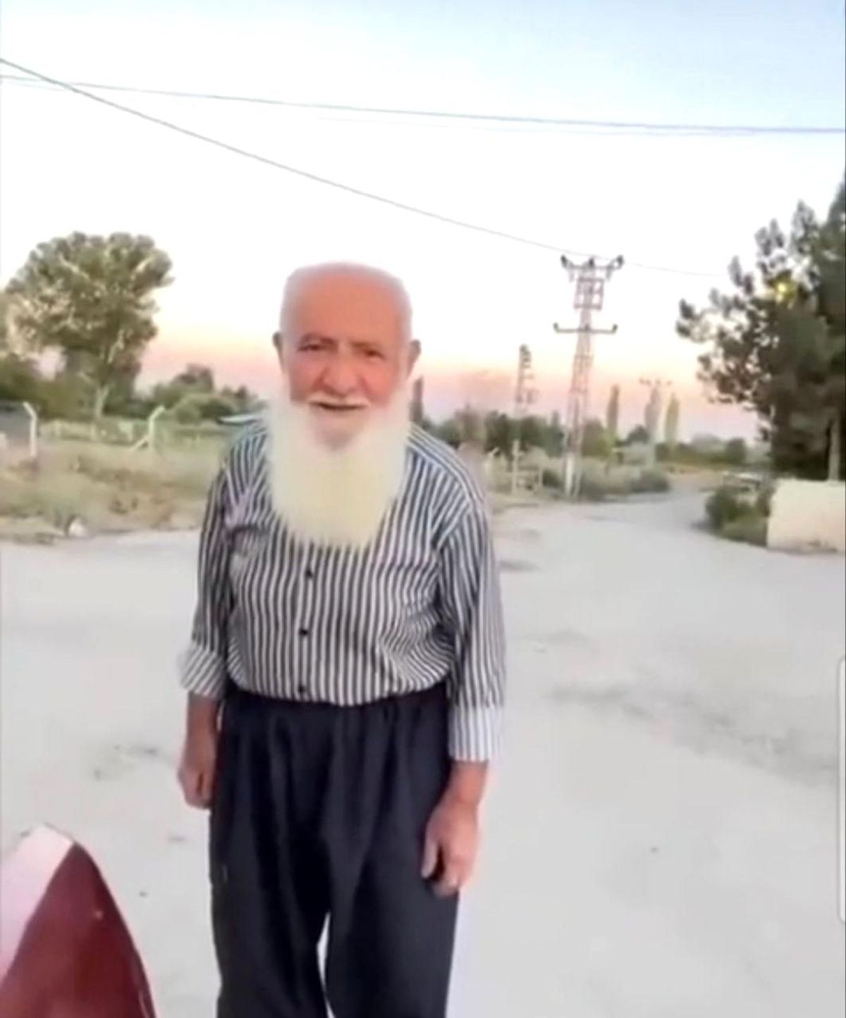 Ayasofya'da sevilen kedi videosuyla viral olan Ahmet amca ortaya çıktı