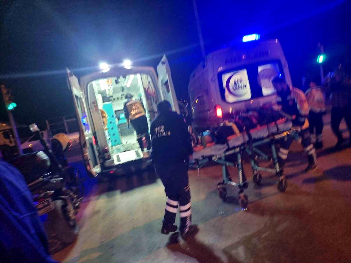 Muğla'da trafik kazasında 2 kişi yaralandı