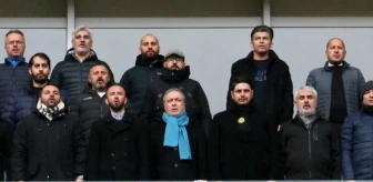 Önder Özen, Eskişehirspor'un galibiyetini tribünden izledi
