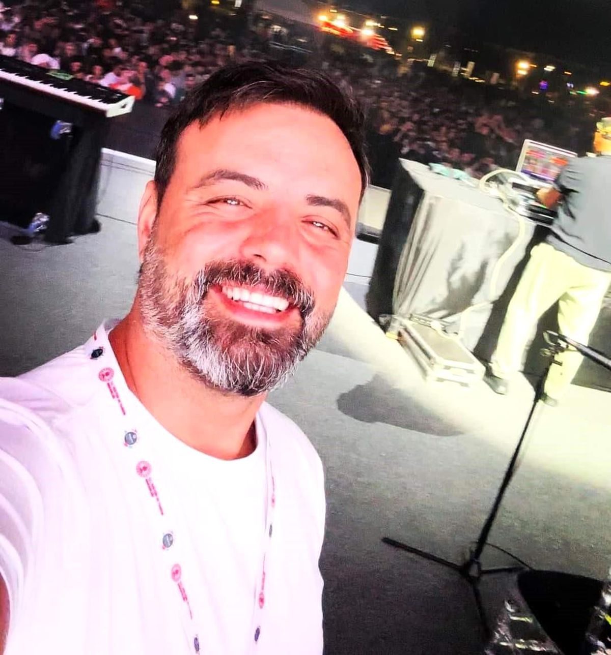 Radyo Programcısı Ersin Koçbuğ, Nişanlısının Eski Kocasını Silahla Vurarak Yaraladı