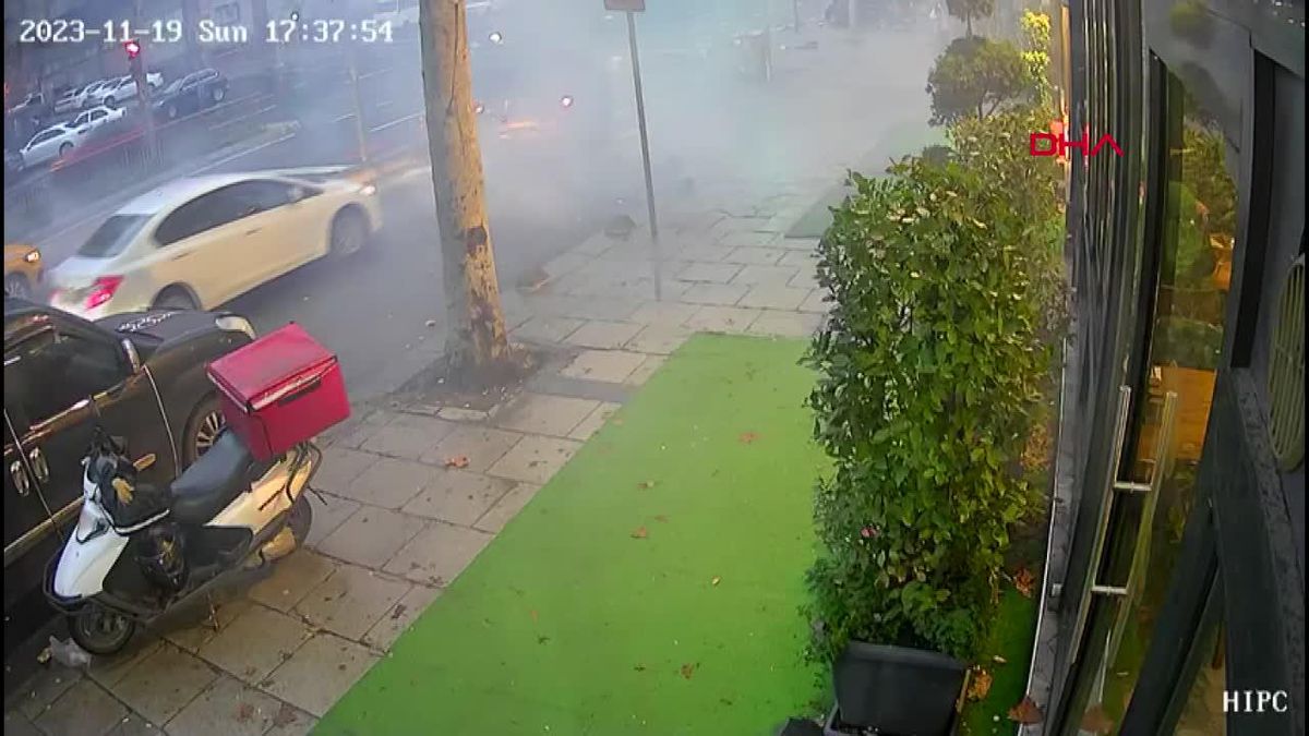 Sultangazi'de Havai Fişek Patlaması Panik Yarattı