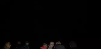Ağrı'da Kar ve Tipi Nedeniyle Mahsur Kalan Çobanlar Kurtarıldı