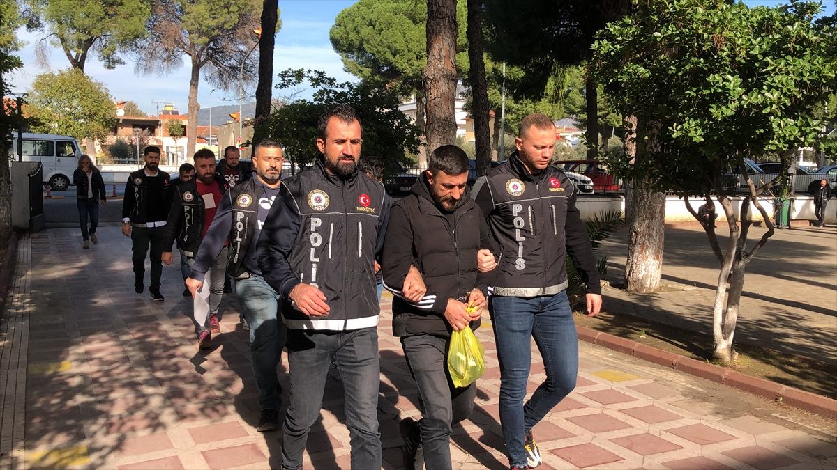 Aydın'da 7 Kilo Sentetik Uyuşturucu Ele Geçirildi, 4 Kişi Tutuklandı