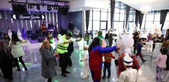 Eskişehir'de İhtiyaç Sahibi Çocuklar İçin Eğlence Düzenlendi