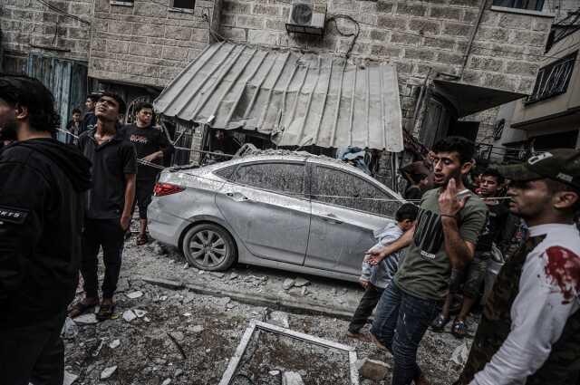 İsrail savaş uçakları Gazze'deki bir okul ve 9 eve bomba yağdırdı! Çok sayıda ölü ve yaralı var