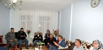 Kars Valisi ve Belediye Başkan Vekili Polat'tan şehit ailelerine ziyaret