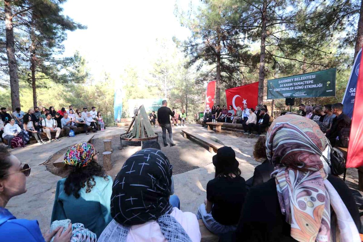 Şahinbey Belediye Başkanı Mehmet Tahmazoğlu Öğretmenlerle Sohbet Etti