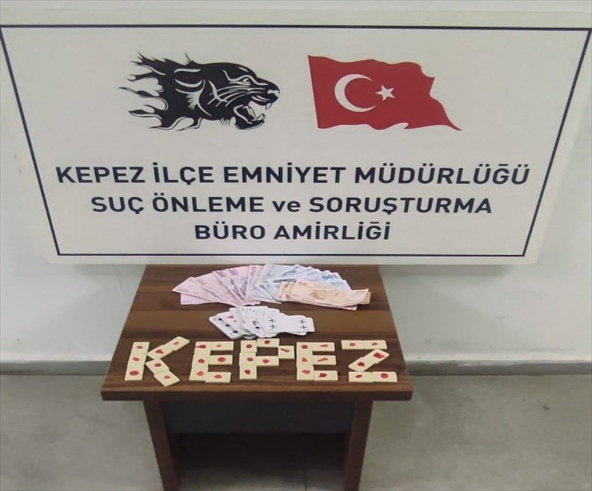 Antalya'da kumar oynatılan 5 iş yerine adli işlem yapıldı