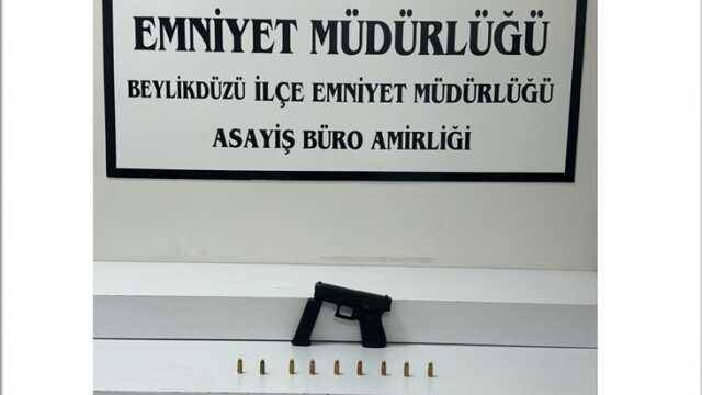 Banu Parlak'ın yeniden gözaltına alınmasına yol açan silah videosu ortaya çıktı Banu Parlak'ın yeniden gözaltına alınmasına yol açan silah videosu ortaya çıktı