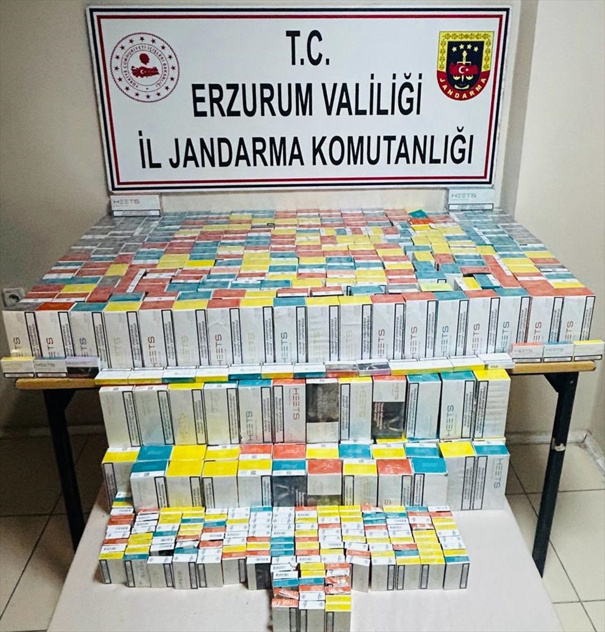 Erzurum'da 5299 paket kaçak sigara ele geçirildi