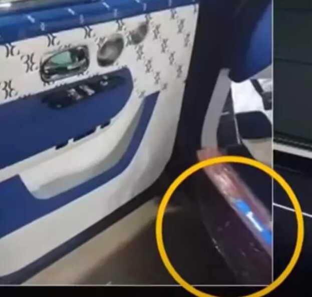 İş insanı sitenin otoparkına bıraktığı 50 milyonluk aracını korkunç halde buldu