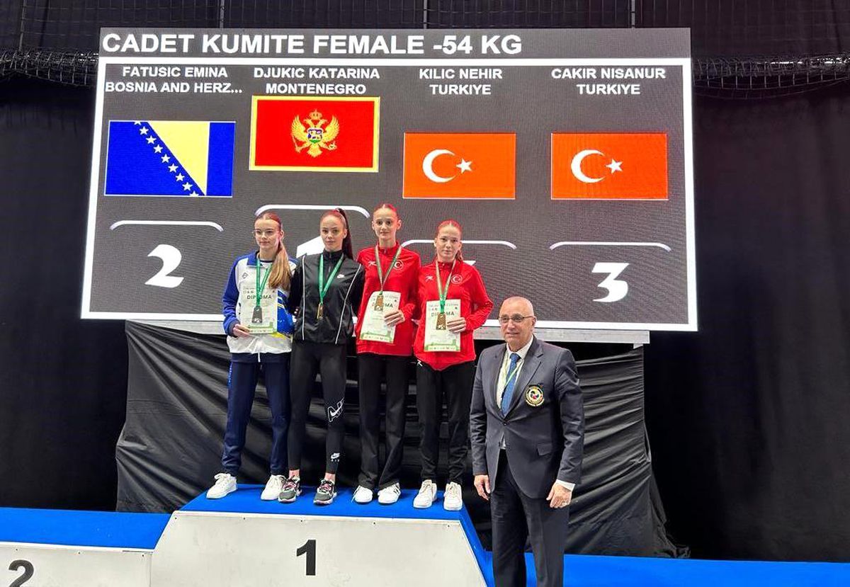 Nilüfer Belediyespor Sporcusu Nisanur Çakır Balkan Karate Şampiyonası'nda bronz madalya kazandı