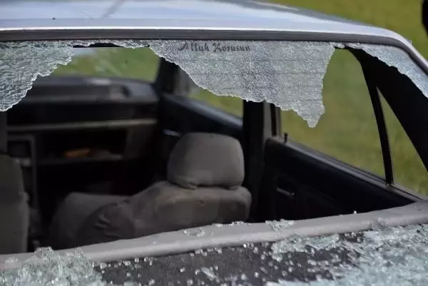 Denetimli serbestlikle tahliye edilen kişi pusu kurup üvey annesini öldürdü, babasını yaraladı Denetimli serbestlikle tahliye edilen kişi pusu kurup üvey annesini öldürdü, babasını yaraladı