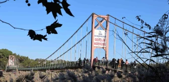 Adana'da Gençlik Köprüsü'nde İki Kişi Bıçaklanarak Öldürüldü