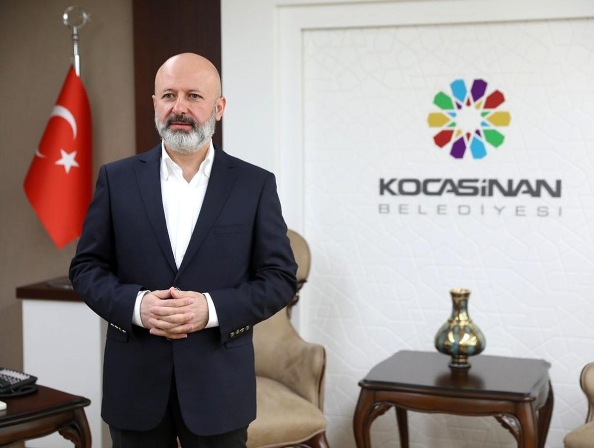 Kocasinan Belediye Başkanı Ahmet Çolakbayrakdar'dan Öğretmenler Günü Mesajı