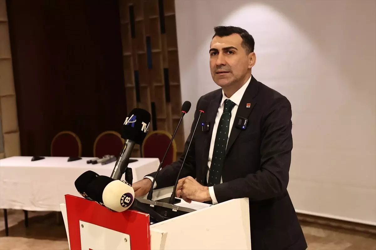 CHP Adana İl Başkanı Anıl Tanburoğlu Basın Mensuplarıyla Buluştu