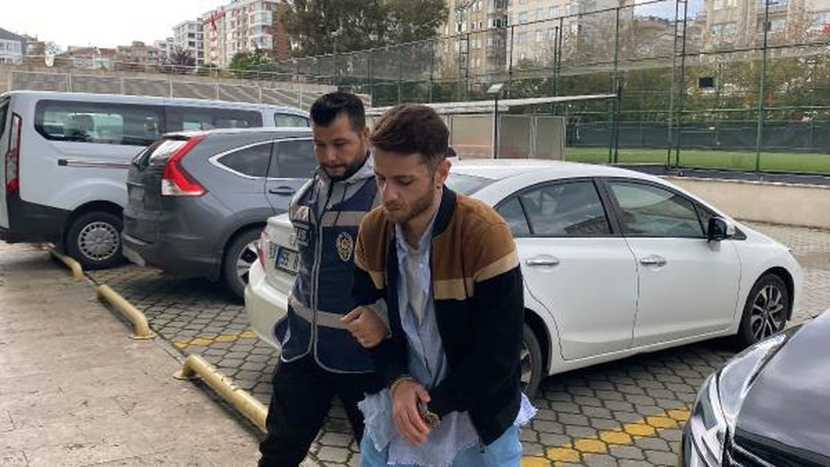 Eski Eşine Saldıran Şahıs Halı Sahada Yakalandı
