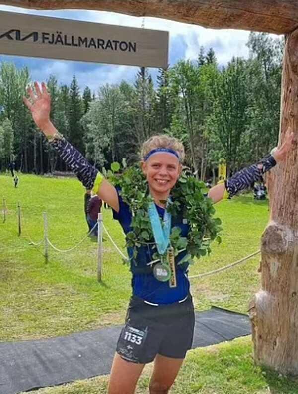 Kendisine ritim bozukluğu teşhisi konulan 21 yaşındaki koşucu yaşadığı bunalım sonucu intihar etti