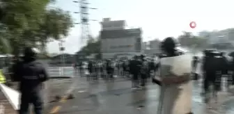 Nepal'de monarşi yanlısı göstericilere polis müdahalesi