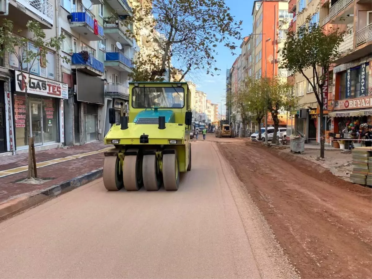 Yıldırım Belediyesi Kurtuluş Caddesi'ni Yeniliyor