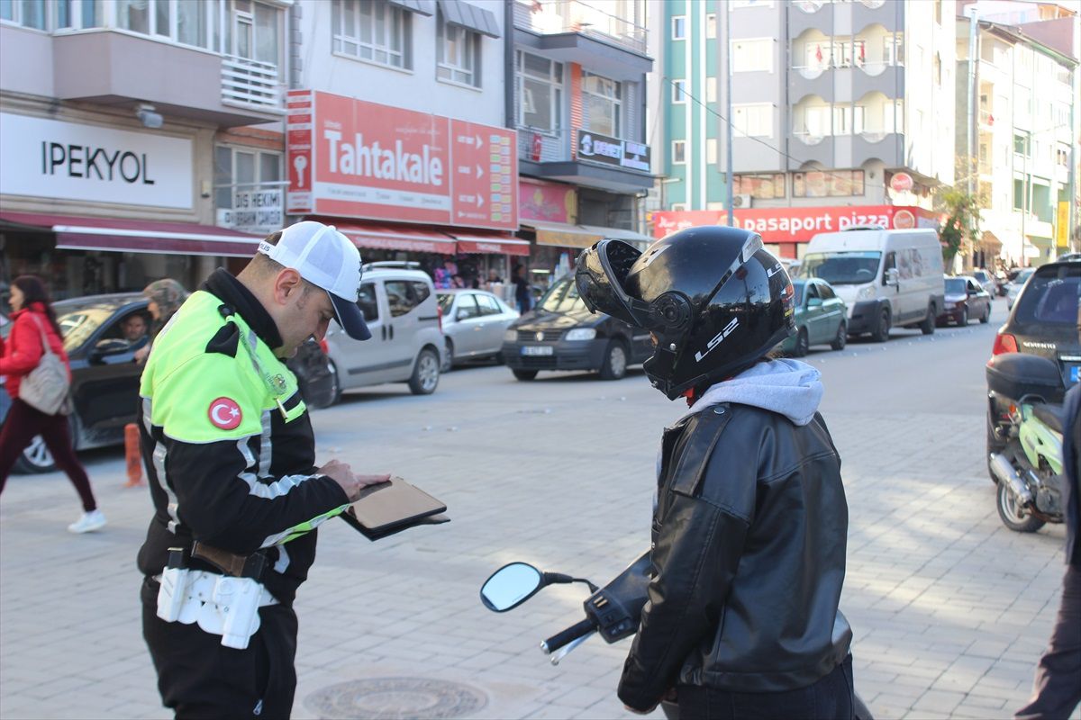 Burdur'da Motosiklet Sürücülerine Eğitim ve Denetim