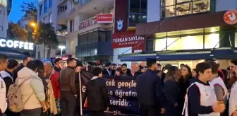 CHP İzmir İl Gençlik Kolları, 24 Kasım Öğretmenler Günü'nde Atanamadığı İçin İntihar Eden Öğretmenleri Andı