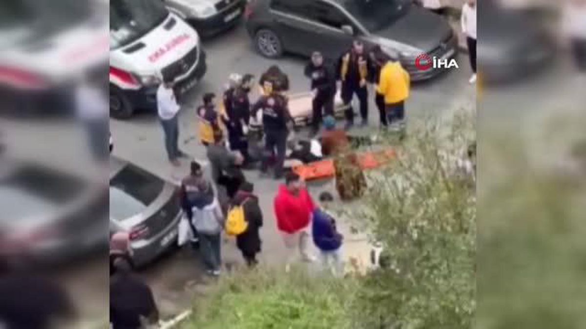 Sultangazi'de Liseli Öğrenci Kız Meselesi Yüzünden Öldüresiye Dövüldü