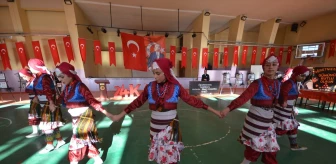 Kars'ın ilçelerinde Öğretmenler Günü kutlandı