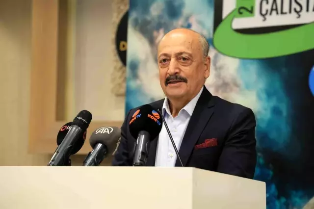 Türk-İş'ten asgari üret pazarlığına sayılı günler kala patronlara mesaj: Kazanıyorsan işçiye de ver Türk-İş'ten asgari üret pazarlığına sayılı günler kala patronlara mesaj: Kazanıyorsan işçiye de ver