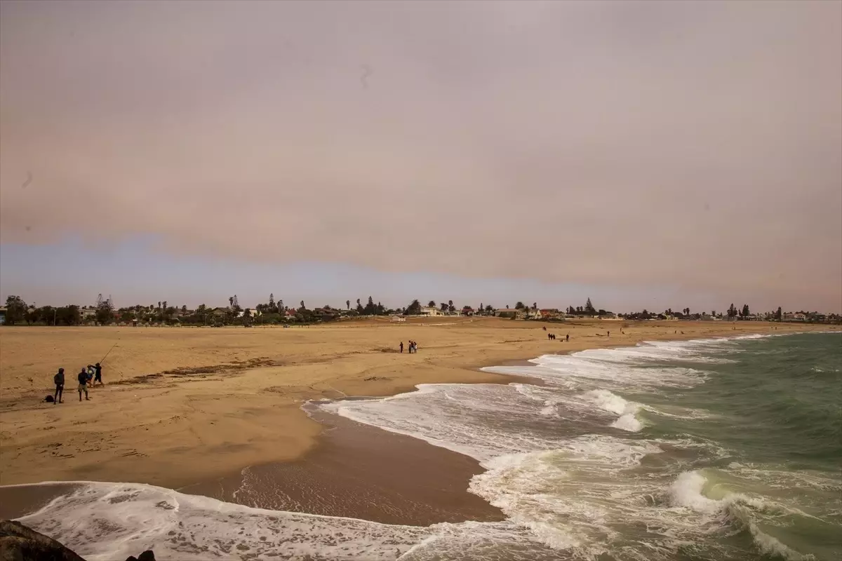 Namibya'nın Swakopmund Şehri: Çöl ve Okyanusun Buluştuğu Tatil Cenneti