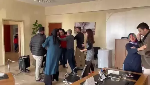 Şanlıurfa'da Öğretmenlere Saldırı: 3 Öğretmen Yaralandı