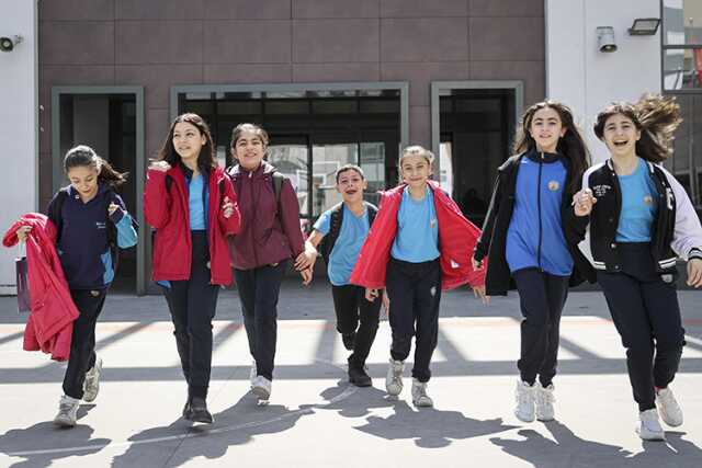 ARA TATİL KALKTI MI? MEB okullarda ara tatil, 15 tatil, sömestr kalkıyor mu 2024? Kasım tatili iptal mi?