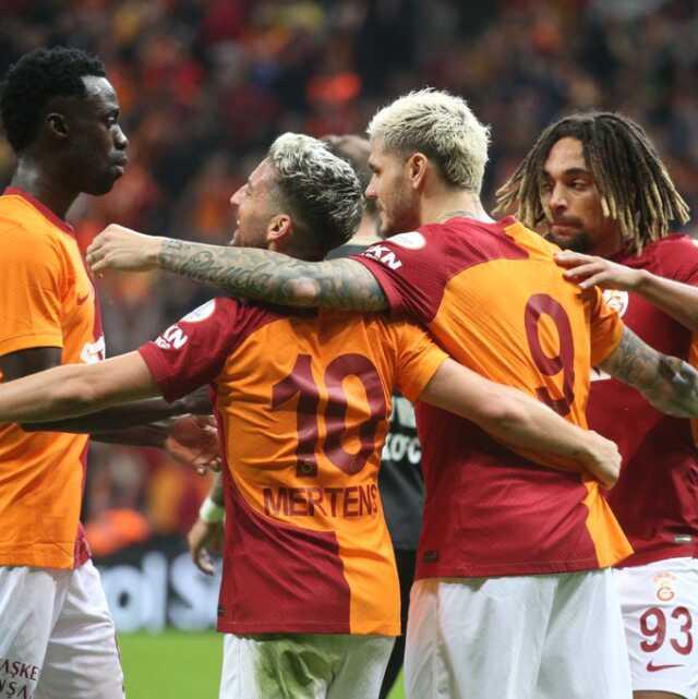 Aslan'dan gol şov! Galatasaray, Alanyaspor'u farka boğdu Aslan'dan gol şov! Galatasaray, Alanyaspor'u farka boğdu