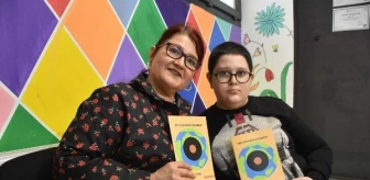 Asperger sendromlu Barkan, 14 yaşında şiir kitabı çıkardı