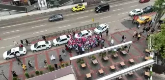 Bursalı Çocuklar Filistin İçin Sevgi Zinciri Oluşturdu