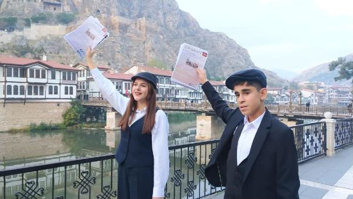 Amasya'da Kadına Şiddete Karşı Farkındalık Gazetesi Dağıtıldı