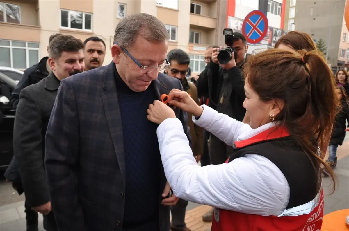Kars'ta Kadına Yönelik Şiddete Karşı Etkinlikler Gerçekleştirildi