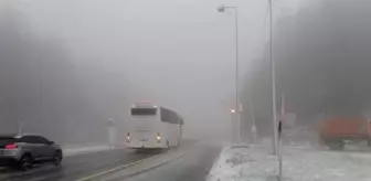 Bolu Dağı'nda Sağanak Yağış Kar Yağışına Dönüştü