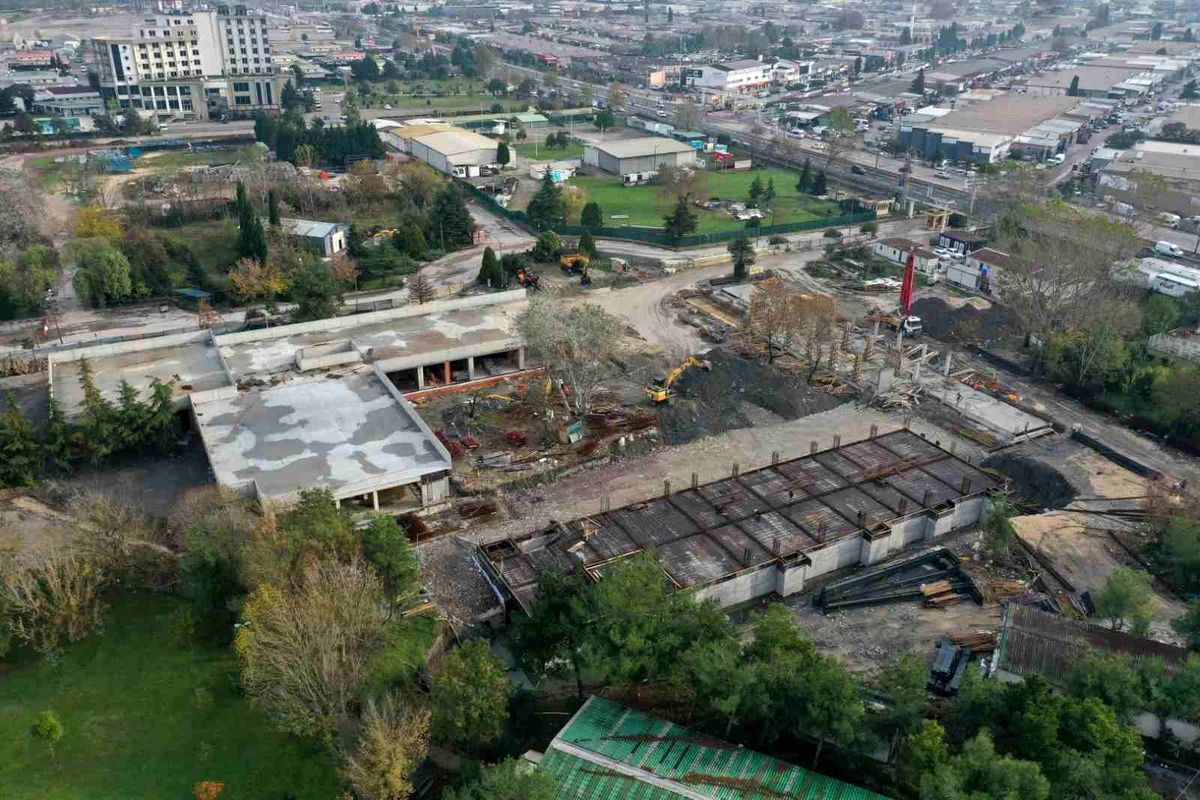 Kocaeli Büyükşehir Belediyesi Engelsiz Yaşam Merkezi'nde Çalışmalar Devam Ediyor