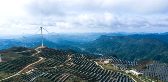 Çin'in Yenilenebilir Enerji Kapasitesi Artıyor