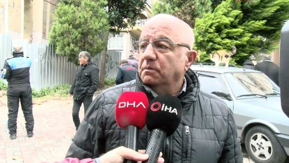 FATİH'TE İKİ KATLI METRUK BİNADA ÇÖKME