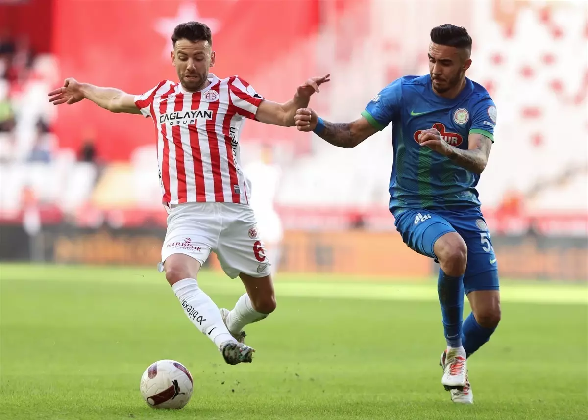 Bitexen Antalyaspor ile Çaykur Rizespor Berabere Kaldı