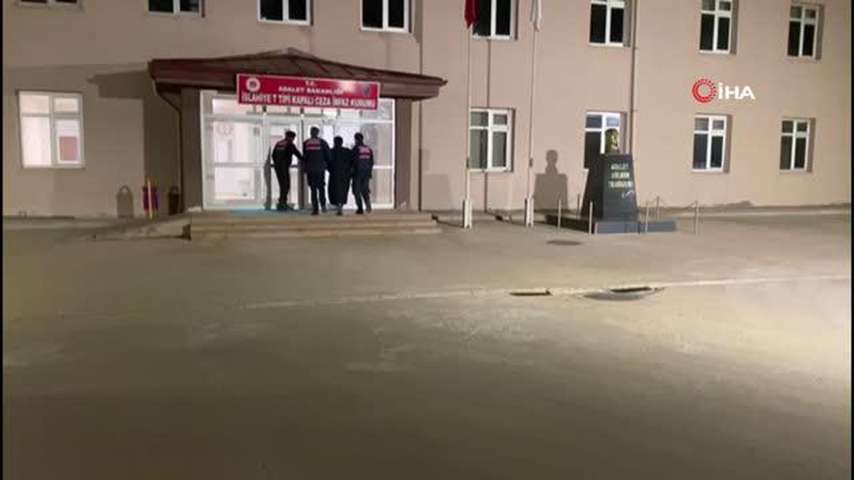 Gaziantep'te Göçmen Kaçakçılığı Operasyonu: 6 Göçmen ve 2 Organizatör Yakalandı